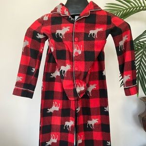 Pijamas two pieces by boy’s size 6/7 like new!!!